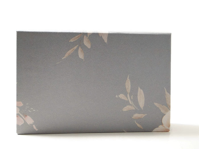 Magnetic empty makeup palette for single eyeshadow pans, gifts for her - Dainty Rose