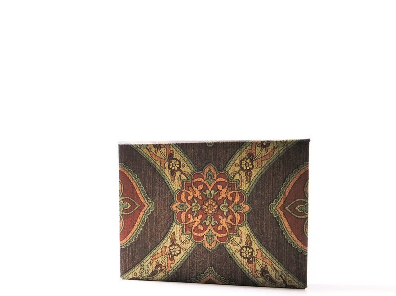 Travel makeup palette for organized makeup collection, gifs for her. Paisley