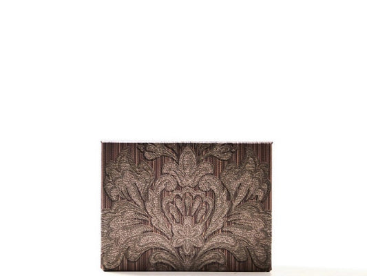 Travel makeup palette for organized makeup collection, gifs for her. Vintage Versaille