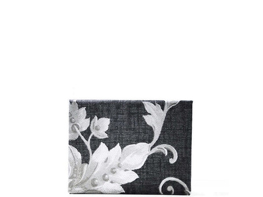 Travel makeup palette for organized makeup collection, gifs for her. Black and White Paisley