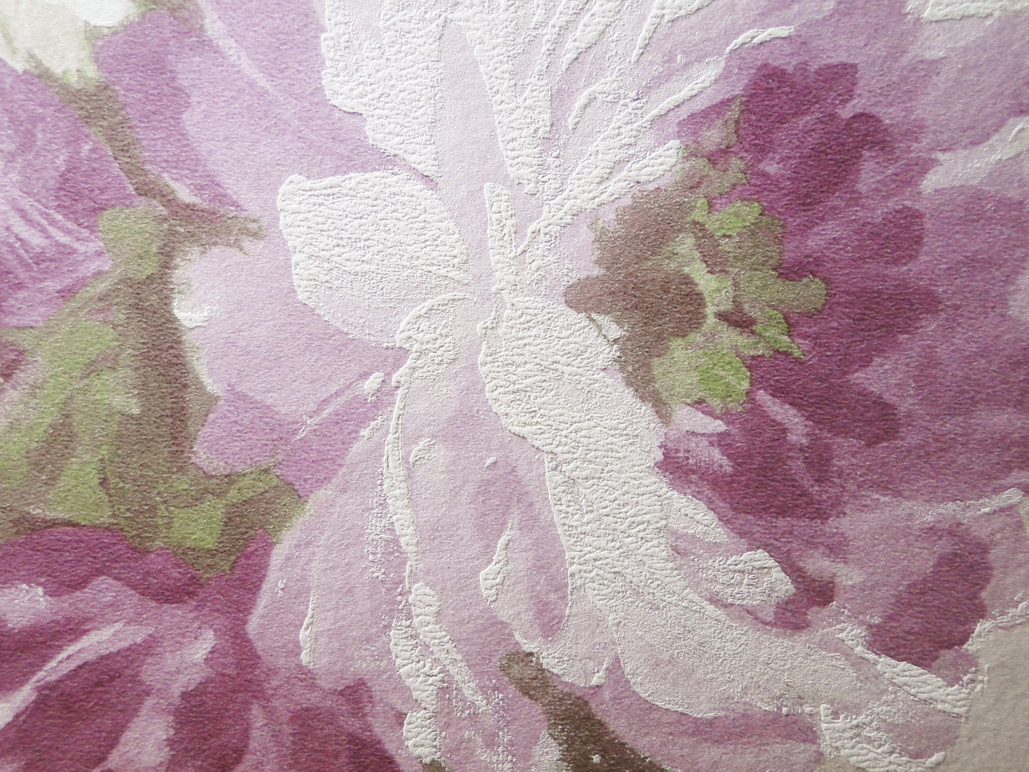 Empty makeup palette for single eyeshadow pans - Vintage Purple Dahlia