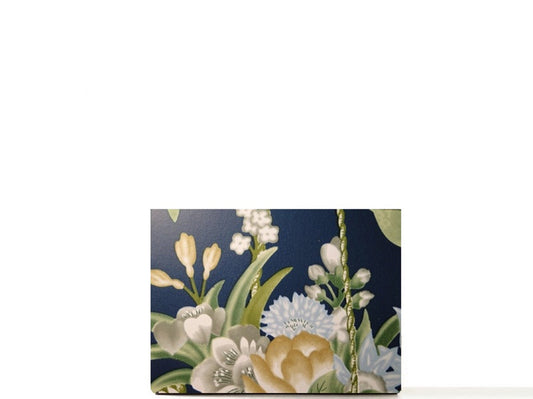 Travel makeup palette for organized makeup collection, gifs for her. Cute Kawaii Garden