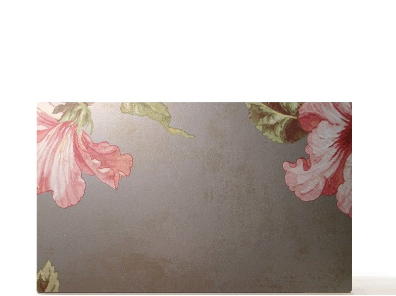 Luxe large double sided magnetic makeup palette for makeup pans collection. Red trumpet flower