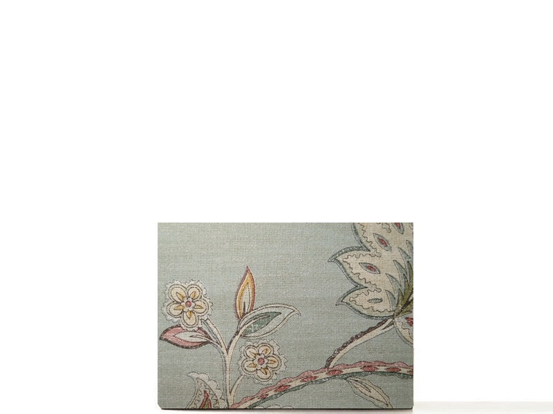Mini makeup palette for organized makeup collection, gifs for her. Vintage Paisley