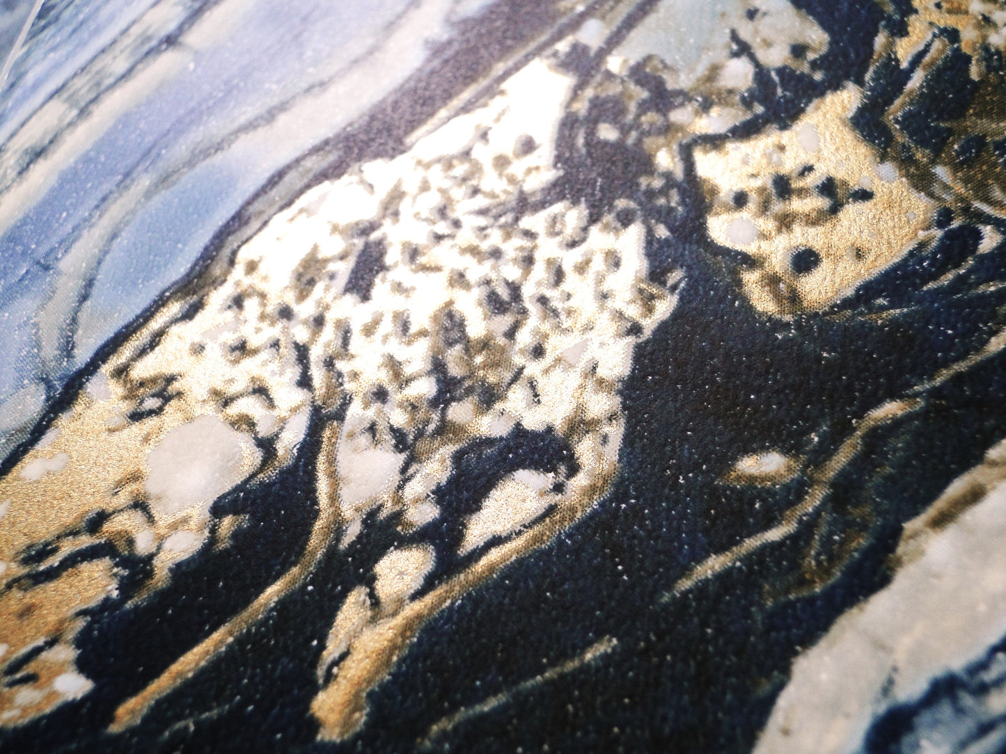 Travel makeup palette for organized makeup collection, gifs for her. Blue and gold marble